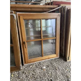 98x115 bontott egyszárnyú fa ablak