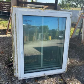 107x134 bontott egyszárnyú műanyag ablak