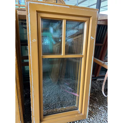 70x131 bontott egyszárnyú fa ablak