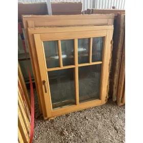 98x115 bontott egyszárnyú fa ablak