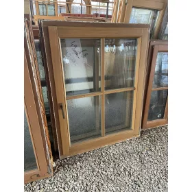 107x137 bontott egyszárnyú fa ablak