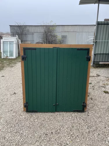 130x133 bontott kétszárnyú fa ablak