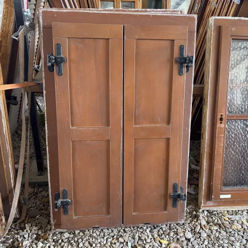 78x115 bontott egyszárnyú fa spalettás ablak
