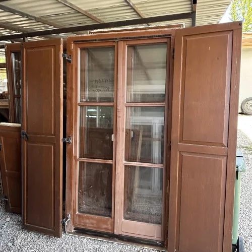 118x218 bontott kétszárnyú fa erkélyajtó