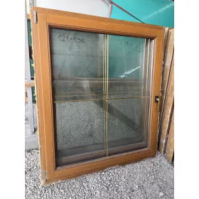 121x136 bontott egyszárnyú fa ablak