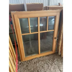 110x127 bontott egyszárnyú fa ablak
